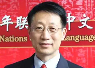 高級顧問：何勇博士