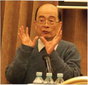 翻譯顧問：潘紹中