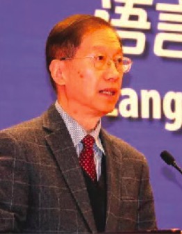 高級顧問：陳明明